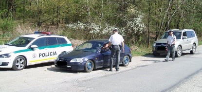 Počas „Rýchlostného maratónu“ v Nitrianskom kraji polícia hliadkovala na 76 miestach odporučených občanmi