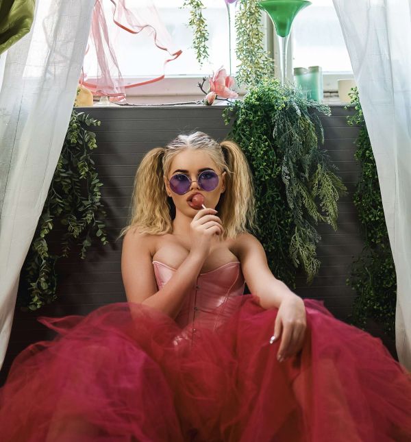 Fotomodelka Európy 2024: Predstavujeme finalistku Viktóriu Soskovú z obce Ľubica