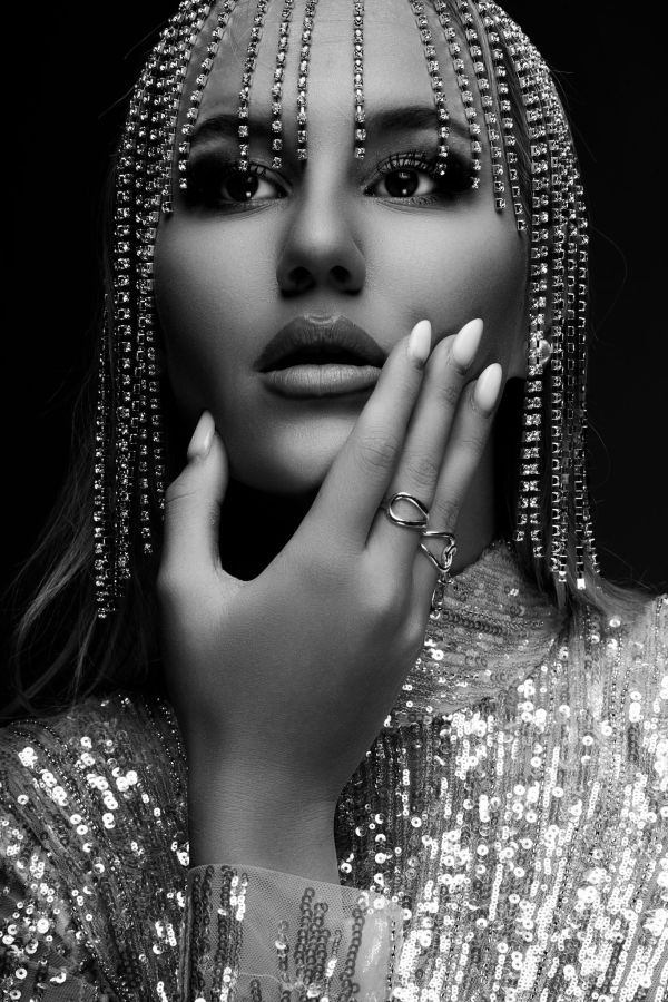 Súťaž Fotomodelka Európy 2023: Predstavujeme finalistku Lilien Lašákovú zo Šurian